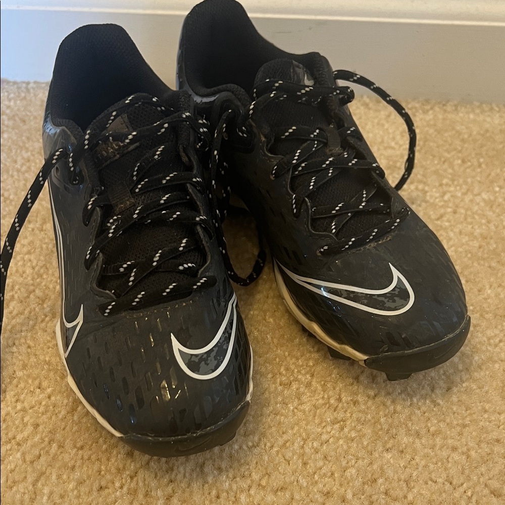 Nike Black and White softball Cleats